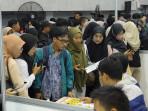 20251119Para-pencari-kerja-di-Job-Fair-Purbalingga_1.jpg