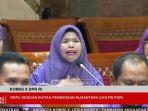2025714_guru-horoner-nangis-di-gedung-DPR.jpg