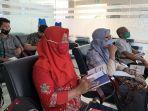 6-kader-jkn-yang-baru-direkrut-diberikan-pembekalan-program-jkn-kis.jpg