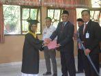 60-peserta-Sekolah-Lansia-Tangguh-di-Kabupaten-Batang-merayakan-kelulusan-mereka.jpg