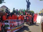 Aksi-Damai-Bela-Palestina-oleh-mahasiswa-dan-civitas-akademik-ITS-PKU-Muhammadiyah.jpg