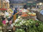 Aktivitas-jual-beli-di-Pasar-Bandarjo-Ungaran.jpg
