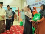 BANTUAN-SEMBAKO-Pengajian-Ibu-ibu-Masjid-Agung-Jawa-Tengah-PIMAJT-menggan.jpg