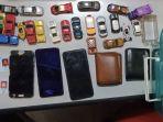 Barang-bukti-mobil-mainan-hot-wheels-yang-disita-aparat-kepolisian.jpg