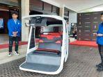 Becak-Listrik-karya-Kampus-Udinus-dipamerkan-dalamPameran-Artificial-Intelligence.jpg