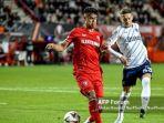 Bek-FC-Twente-Mees-Hilgers-saat-Liga-Eropa.jpg