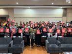 Biskuit-Kokola-memberikan-produk-kepada-Paskibraka-Jawa-Tengah-saat-menjalani-masa-karantina.jpg