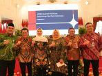 Bupati-Blora-paling-kiri-saat-menghadiri-undangan-di-Is.jpg