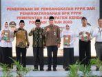 Bupati-Kendal-Dico-M-Ganinduto-didampingi-Sekdaa.jpg