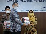 Bupati-Tegal-Umi-Azmenerima-t-2052022.jpg