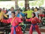 Bupati-dan-Wakil-Bupati-Blora-bersama-sama-dengan-warga-Muhammadiyah-ikut.jpg
