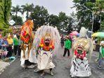 CUACA-BLORA-Ilustrasi-Pertunjukan-kesenian-barongan-di-Alun-alun-Blora.jpg