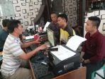 DIPERIKSA-POLISI-VRA-alias-Pepeng-22-warga-Cilacap-Selatan-yang-merupakan-penged.jpg