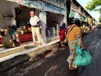 Deretan-kios-penjual-beras-di-Pasar-Puri-Baru-Pati-12.jpg
