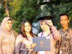 Ega-Lulusan-Cumlaude-UNY.jpg