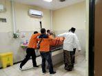 Evakuasi-Mayat-Perempuan-di-Hotel-Poroliman-Kudus.jpg