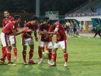 Evan-Dimas-yang-mengenakan-ban-kapten-warna-putih.jpg
