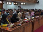 Forum-Guru-Honorer-dan-Tenaga-Pendidikan-Kabupaten-Pati-mengadu-ke-DPRD.jpg