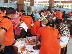 Foto-suasana-saat-berlangsung-sunatan-massal-yang-diseleng.jpg