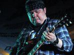 GITARIS-SERINGAI-MENINGGAL-Ricky-Siahaan-alias-Chainsawrick.jpg