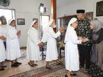 Gubernur-Jawa-Tengah-Ganjar-Pranowo-saat-menggelar-Open-House-di-Kutoarjo.jpg