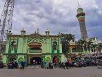 HAPPY-RAMADAN-Selain-Masjid-Agung-Semarang-Jalan-Kauman-Semarang-me.jpg