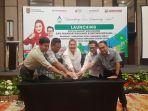 Hevearita-Gunaryanti-Rahayu-bersama-stakeholder-terkait-meluncurkan-program-Senandung-Hijau.jpg