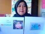 Ima-Sri-Budhianti-korban-pinjaman-fiktif-di-Garut-menunjukkan-bukti-pencairan-dan-pencair-pinjaman.jpg
