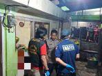 JURU-PARKIR-DIBUNUH-Polisi-mendatangi-lokasi-pembunuhan.jpg