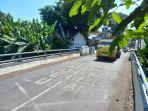 Jalan-Rusak-Desa-Gondosari-Kudus.jpg