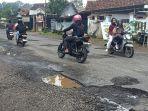 Jalan-lubang-di-Kajen-2025.jpg