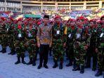 Joko-Widodo-saat-berfoto-bersama-Kokam-saat-Apel-Akbar.jpg