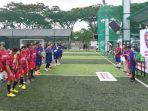 Jurnalis-FC-dan-Alfamart-saat-menggelar-friendly-game-di-Kick-Off-mini.jpg
