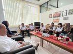 KPU-JATENG-TERIMA-KUNJUNGAN-RRI-BAHAS-PROGRAM-UNTUK-SOSIALISASIKAN-PEMILU-2024fd3f.jpg