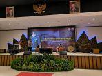 Kabid-Humas-Polda-Jawa-Tengah-Kombes-Pol-Artanto-dan-Perwakilan-Media-dari-Tribun-Jateng.jpg