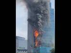 Kebakaran-di-gedung-K-Link-Tower-Jalan-Gatot-Soberoto-Jakarta-kebakaran-Sabtu-1572023.jpg