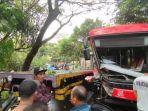 Kecelakaan-truk-tronton-vs-bus-BRT.jpg