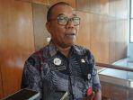 Kepala-Dinkes-Kota-Pekalongan-Slamet-Budiyanto-saat-di-sela-seus.jpg