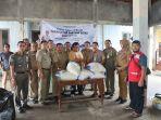 Ketua-Dewan-Pengurus-Korpri-Kabupaten-Jepara-Edy-Sujatmiko-beri-bantuan.jpg