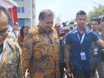 Ketua-umum-partai-Golkar-Airlangga-Hartarto-seusai-menghadiri-peresmian-pabrik-baterai.jpg