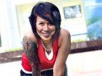 Komedian-Ruth-Permatasari-atau-lebih-dikenal-sebagai-TJ-baru-saja-mer.jpg
