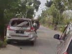 Kondisi-mobil-Ertiga-kaca-belakang-dan-bumper-bagian-belakang-ringsek-di-Blora.jpg