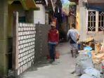 Kondisi-rumah-Tinah-warga-Dusun-Karang-Tawang-Tuban.jpg