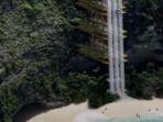 Lift-Outdoor-Pertama-di-Indonesia-Dibangun-di-Pantai-Kelingking.jpg