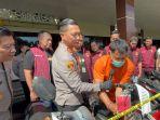 MODUS-PENCURIAN-Kapolres-Batang-AKBP-Edi-Rahmay-saat-meminta-tersangka-AG.jpg