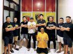 MR-alias-Yopi-34-pria-asal-Kelurahan-Namosain-Kecamatan-Alak-Kota-Kupang.jpg