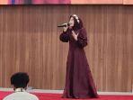 Esti Hilma Faedha Hipnotis Penonton SeIBa International Festival dengan Suara Merdunya