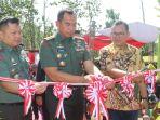 Mayjen-TNI-Deddy-Suryadi-tengah-bersama-Pj-Bupati-Tegal-Agustyarsyah-kanan-menggunting-pinta.jpg