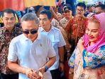 Menteri-Perdagangan-Zulkifli-Hasan-saat-melakukan-pengecekkan-harga-komoditas.jpg