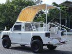 Mobil-Maung-MV3-Pope-Mobile-yang-digunakan-Paus-Fransiskus-saat-memim.jpg